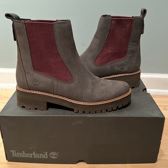 Timberland Courmayeur Valley Chelsea Boot - Picture 4 of 6